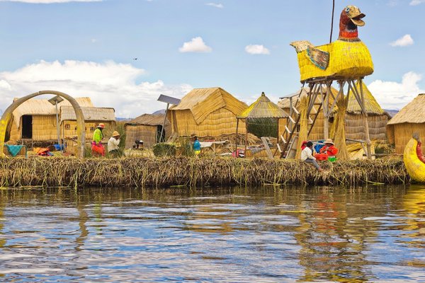 Croisières sur le lac Titicaca : Rencontre avec les communautés indigènes