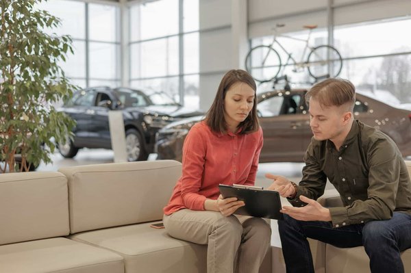 Pourquoi choisir un service de location de voiture à Monaco ?